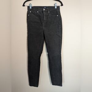 GAP Women's Black Skinny Courduroy Jeans Size 2